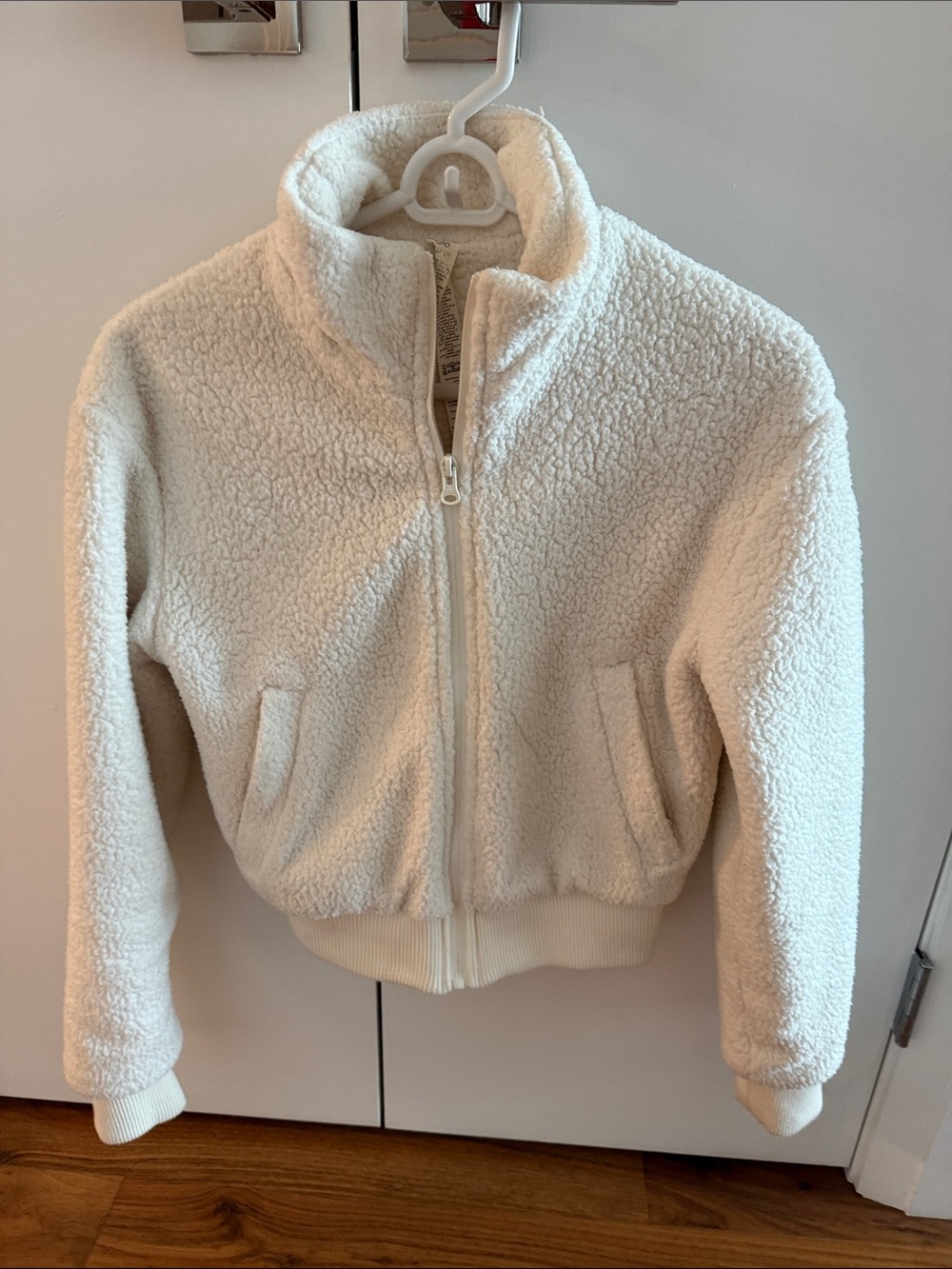 Women’s Alo Yoga Zip-Up Sherpa Jacket - Cream